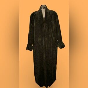 VINTAGE BLACK COTTON VELVET
MEDIUM/LARGE🖤JS Collections